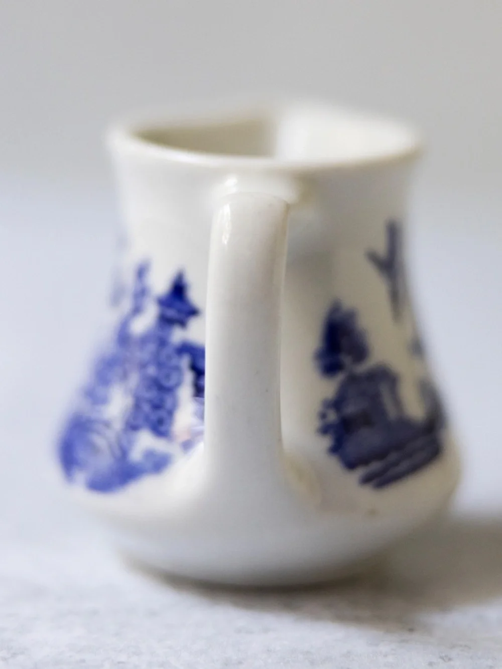 Shenango china vintage flow blue willow white creamer pitcher small 2.5
